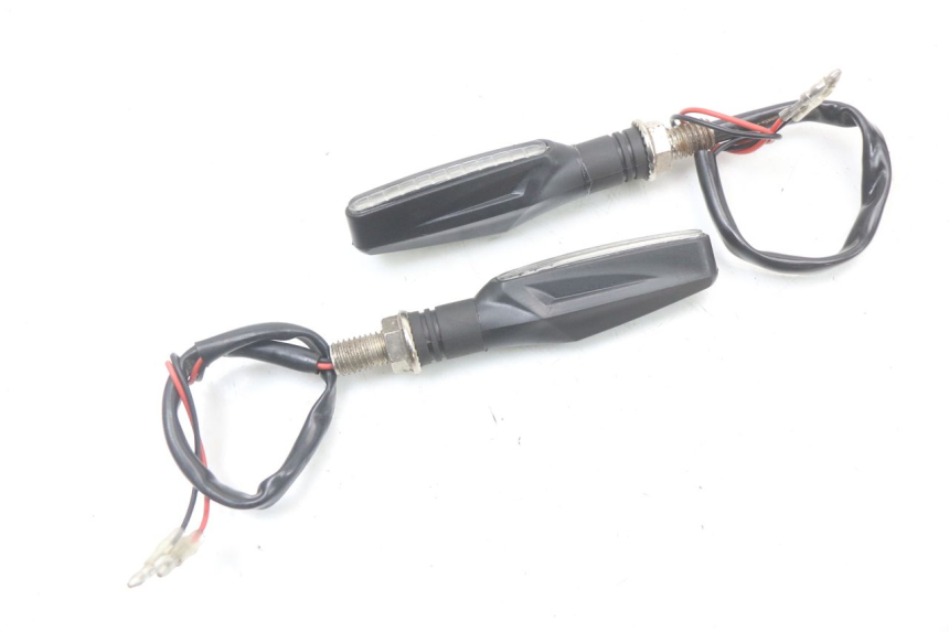 photo de FRONT TURN SIGNAL HYOSUNG GTR 125 (2006 - 2008)