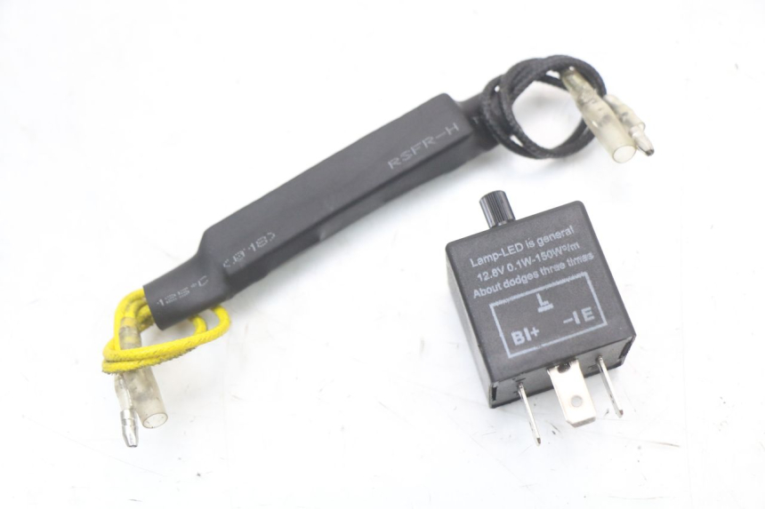 photo de FRONT TURN SIGNAL HYOSUNG GTR 125 (2006 - 2008)