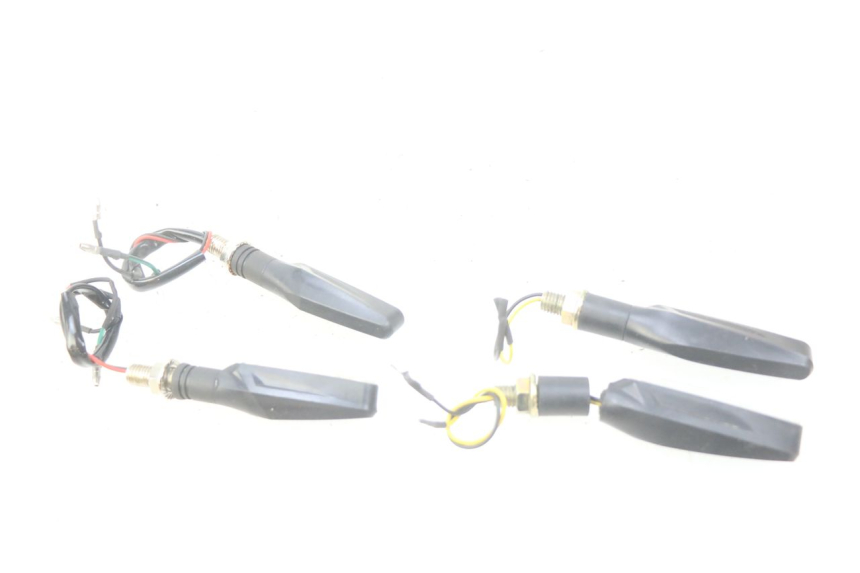 photo de FRONT TURN SIGNAL KEEWAY TX 50 (2008 - 2015)