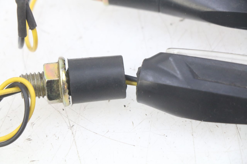 photo de FRONT TURN SIGNAL KEEWAY TX 50 (2008 - 2015)