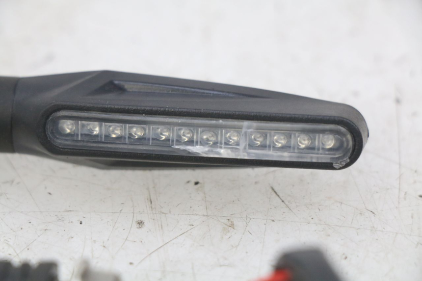 photo de FRONT TURN SIGNAL KEEWAY TX 50 (2008 - 2015)