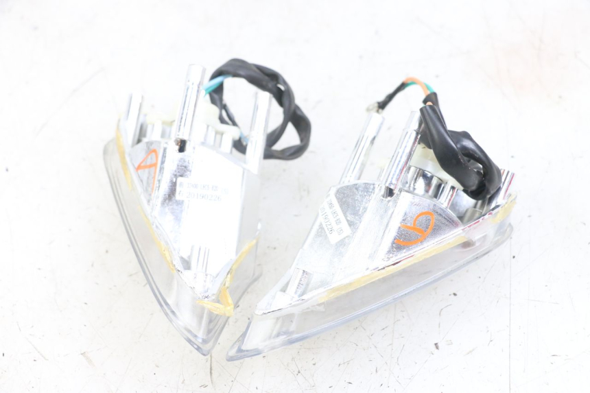 photo de FRONT TURN SIGNAL KYMCO AGILITY 4T 50 (2018 - 2022)