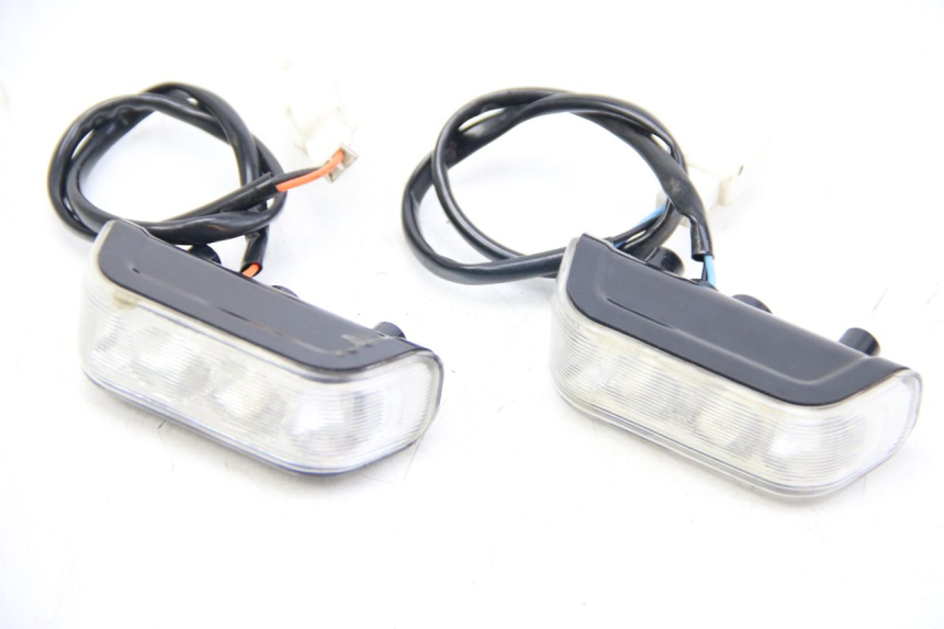 photo de FRONT TURN SIGNAL LVNENG S5 1 (2019 - 2023)