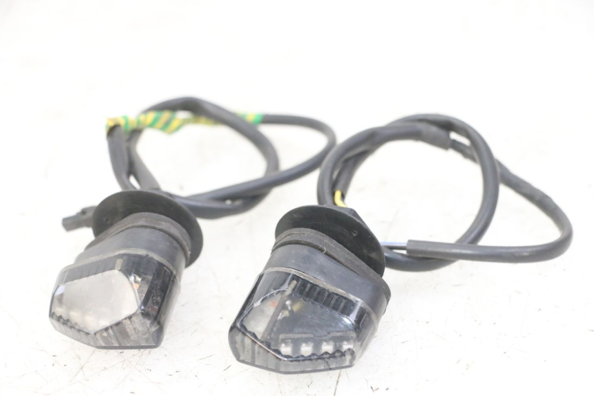 photo de FRONT TURN SIGNAL PIAGGIO MP3 LT 300 (2010 - 2016)