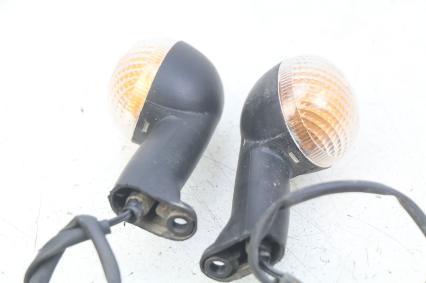 photo de FRONT TURN SIGNAL PEUGEOT LUDIX 50 (2005 - 2007)