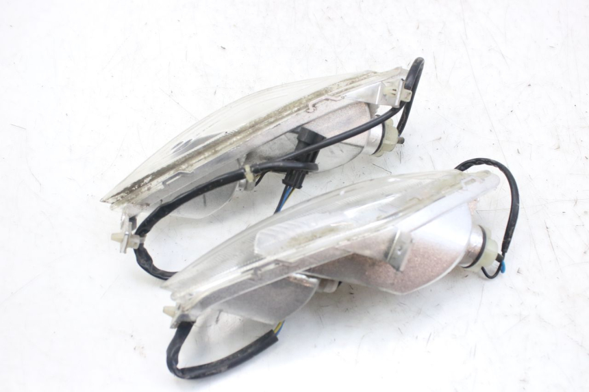 photo de FRONT TURN SIGNAL PIAGGIO FLY 4T 50 (2013 - 2017)