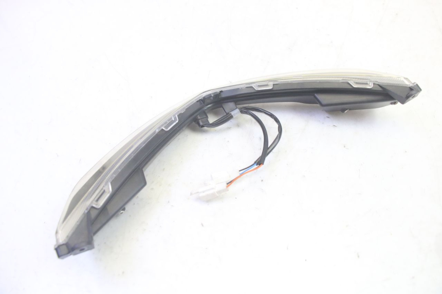 photo de FRONT TURN SIGNAL JM MOTORS SANTANA EVO 50 (2024 - 2026) - Alternative perspective