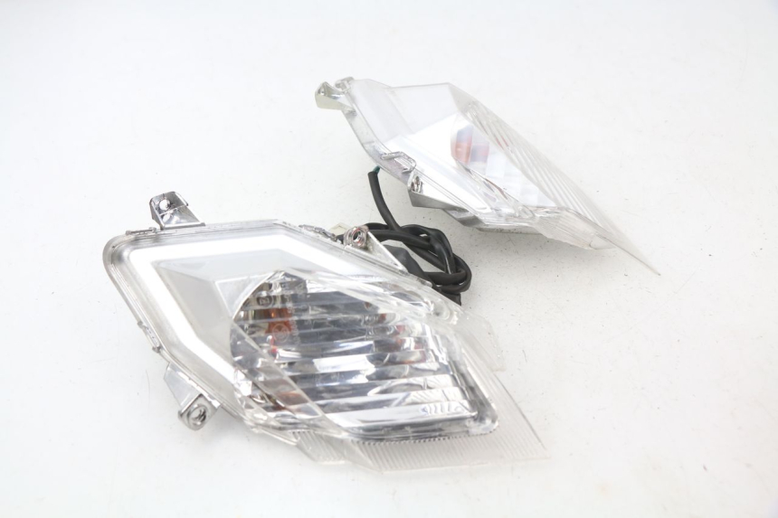 photo de FRONT TURN SIGNAL RAZZO STEED 125 (2012 - 2018)