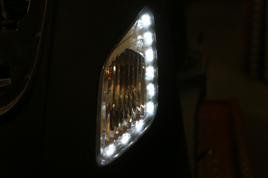 photo de FRONT TURN SIGNAL SYM FIDDLE 3 III 50 (2014 - 2020)