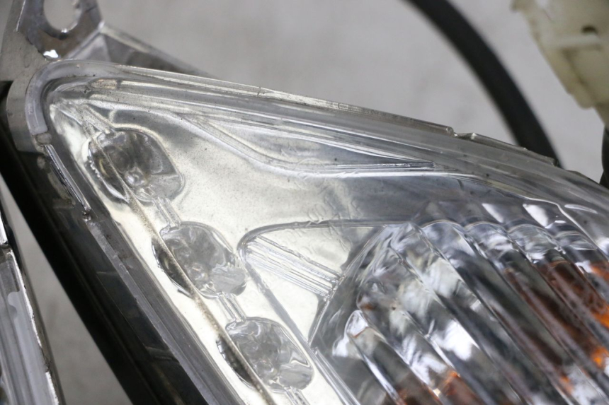 photo de FRONT TURN SIGNAL SYM FIDDLE 3 III 50 (2014 - 2020)