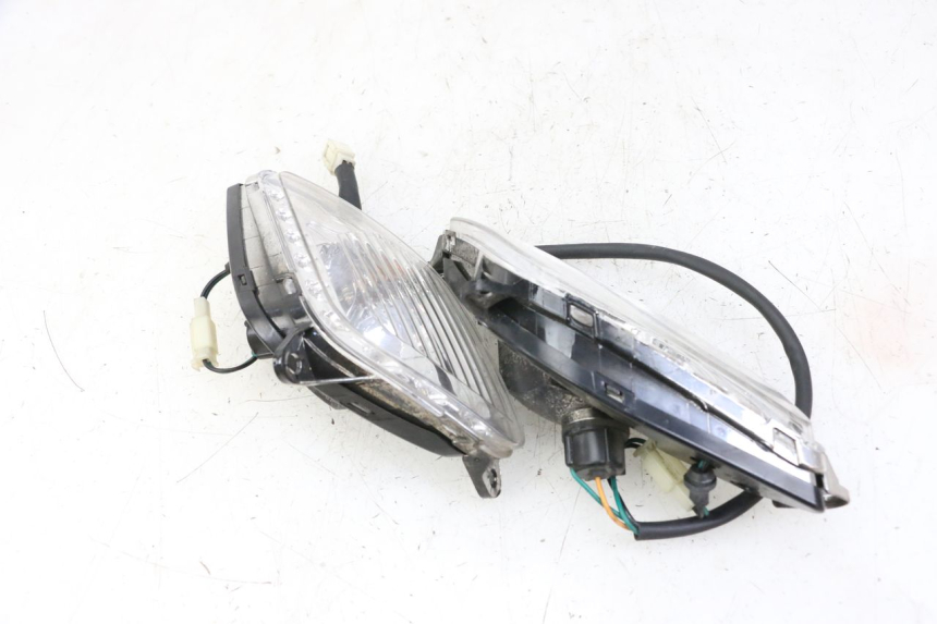 photo de FRONT TURN SIGNAL SYM FIDDLE 3 III 50 (2014 - 2020)