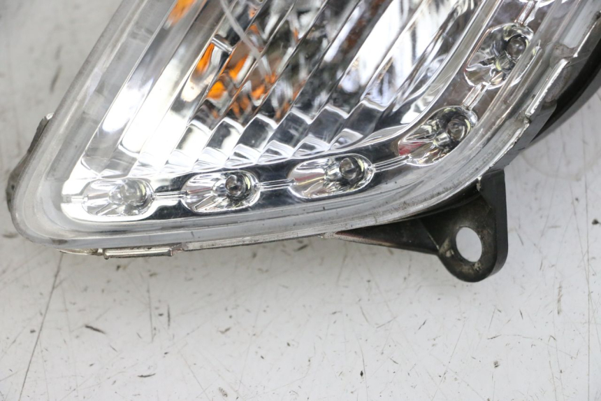 photo de FRONT TURN SIGNAL SYM FIDDLE 3 III 50 (2014 - 2020)