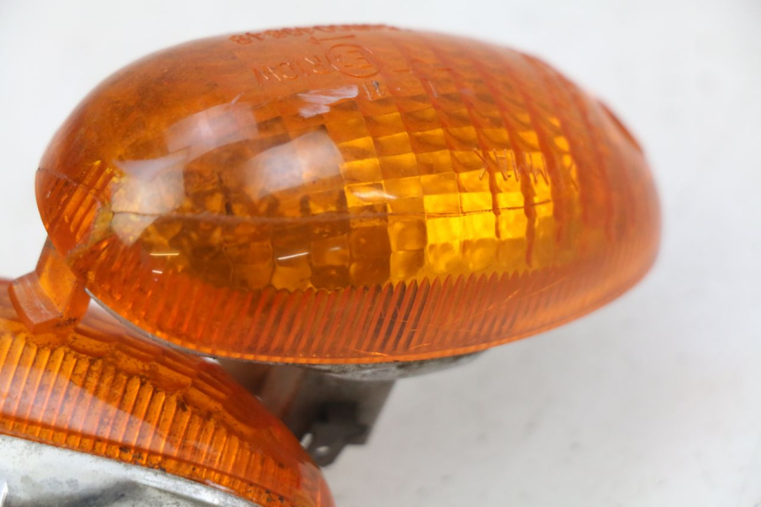 photo de FRONT TURN SIGNAL PIAGGIO TYPHOON 50 (1993 - 1999) - Component detail