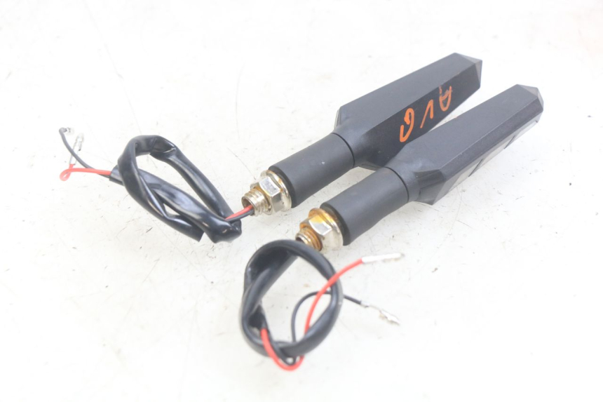 photo de FRONT TURN SIGNAL MOTRAC URBAN 4T 50 (2016 - 2024)