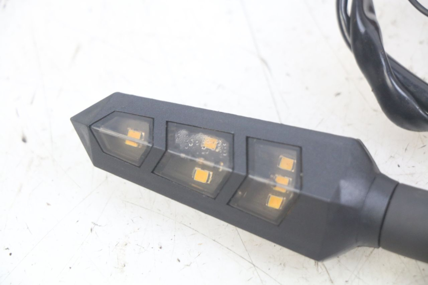 photo de FRONT TURN SIGNAL MOTRAC URBAN 4T 50 (2016 - 2024)
