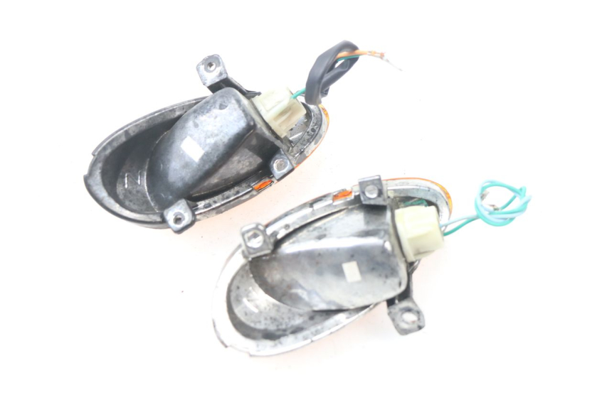 photo de FRONT TURN SIGNAL KINROAD XT T-8 125 (2006 - 2006)