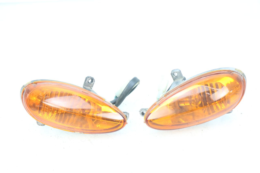 photo de FRONT TURN SIGNAL YIYING YY50QT-10 50 (2007 - 2022)