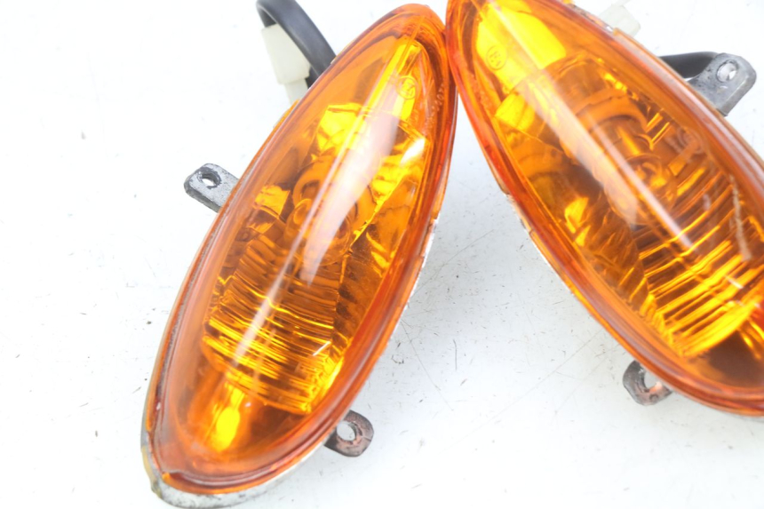 photo de FRONT TURN SIGNAL YIYING YY50QT-10 50 (2007 - 2022)