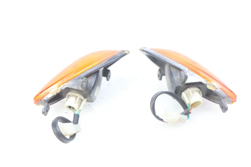 photo de FRONT TURN SIGNAL YIYING YY50QT-10 50 (2007 - 2022)
