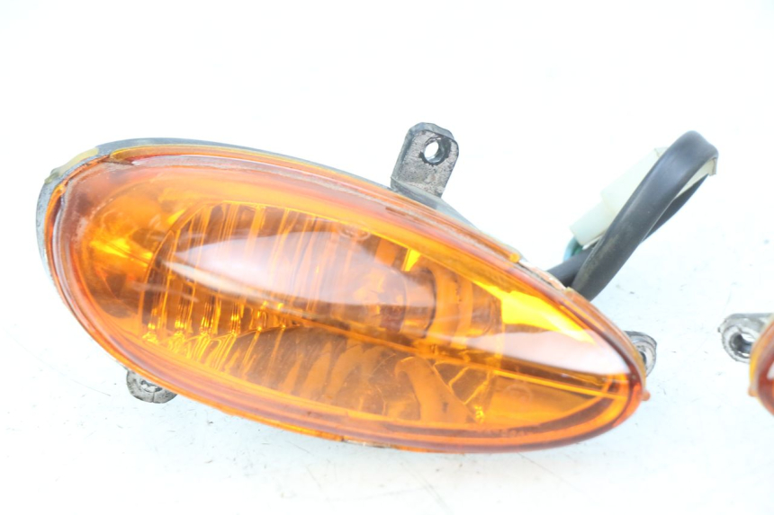 photo de FRONT TURN SIGNAL YIYING YY50QT-10 50 (2007 - 2022)