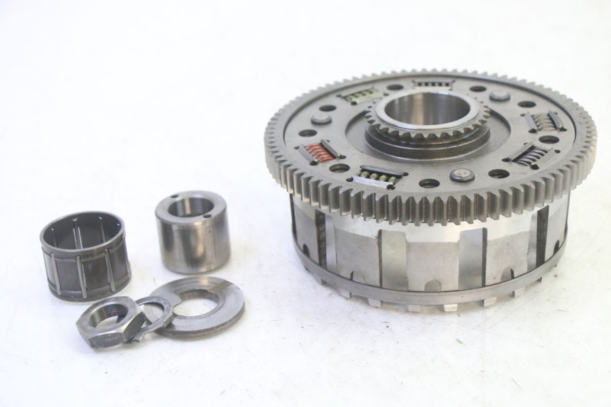 photo de CLUTCH BELL YAMAHA FZ6 N FAZER 600 (2004 - 2006)