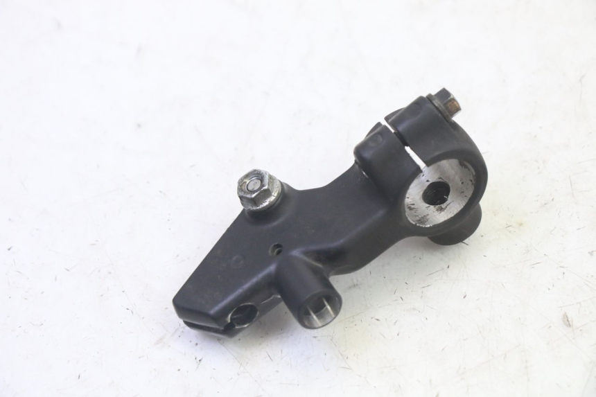 photo de CLUTCH LEVER MOUNT HONDA CBF 125 (2009 - 2015)