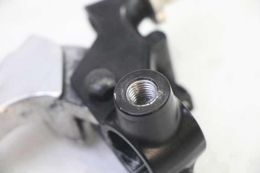 photo de CLUTCH LEVER MOUNT SUZUKI GSR 750 (2011 - 2017)
