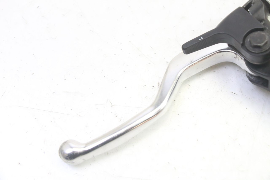 photo de CLUTCH LEVER MOUNT RIEJU MRT 50 (2018 - 2021)