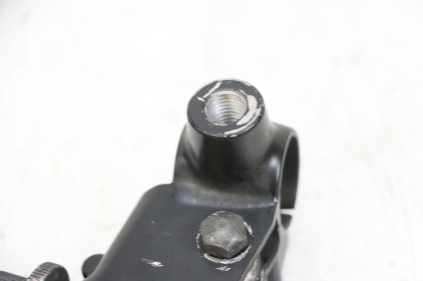 photo de CLUTCH LEVER MOUNT YAMAHA TDM ABS 900 (2002 - 2014) - Checked used part