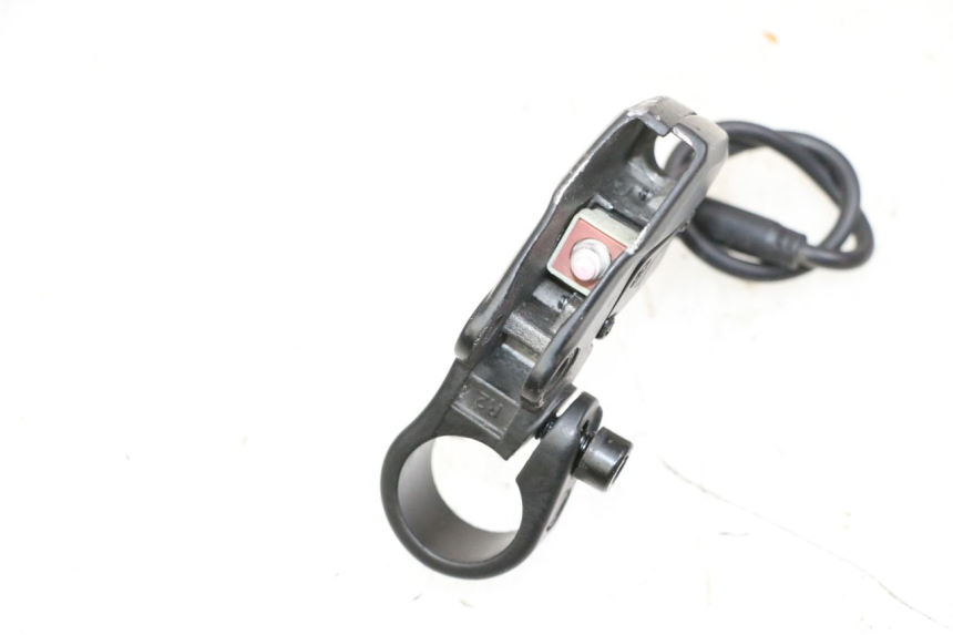 photo de RIGHT BRAKE LEVER MOUNT URBANGLIDE E-CROSS PRO 1