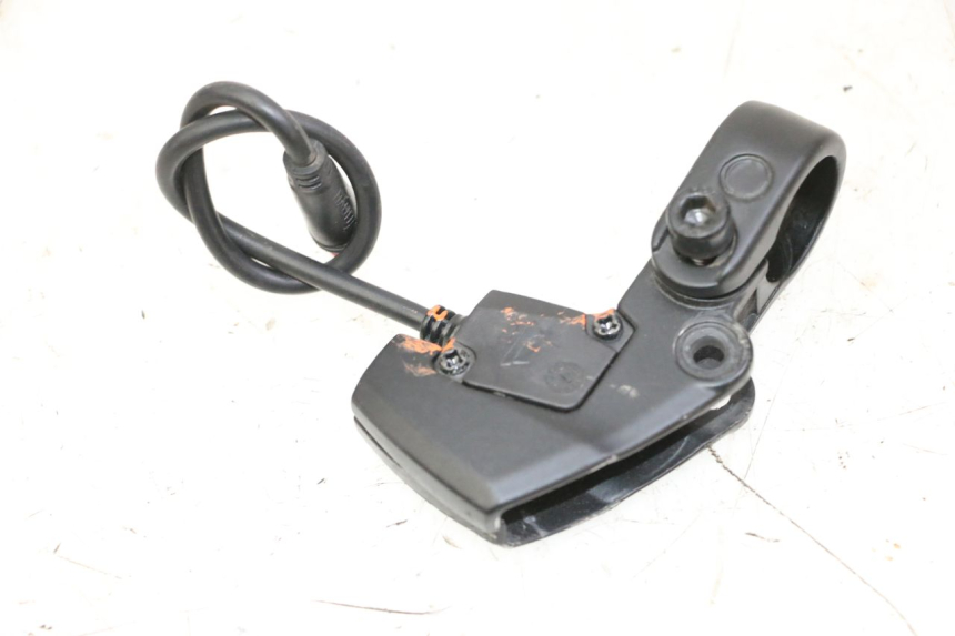 photo de RIGHT BRAKE LEVER MOUNT URBANGLIDE E-CROSS PRO 1