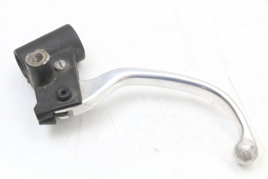 photo de LEFT BRAKE LEVER MOUNT PIAGGIO FLY 4T 50 (2004 - 2010)