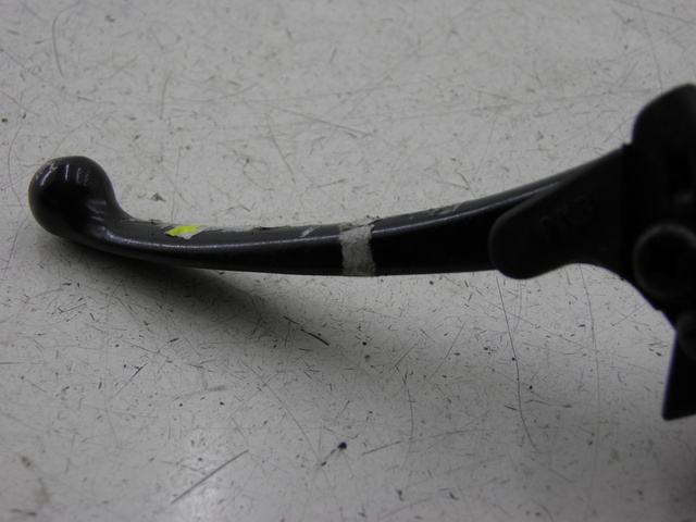 photo de LEFT BRAKE LEVER MOUNT HONDA NH VISION 50 (1985 - 1994) - Surface and material condition