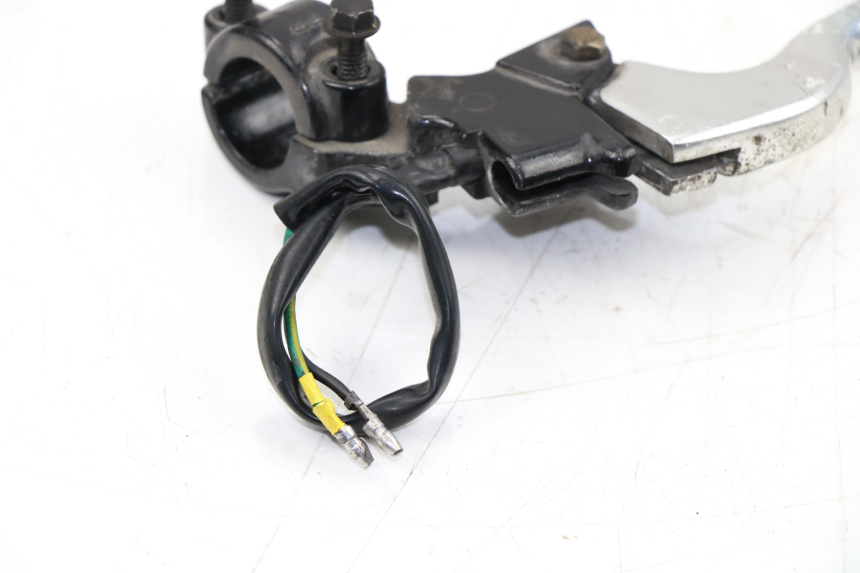 photo de LEFT BRAKE LEVER MOUNT KYMCO PEOPLE S 125 (2000 - 2008)