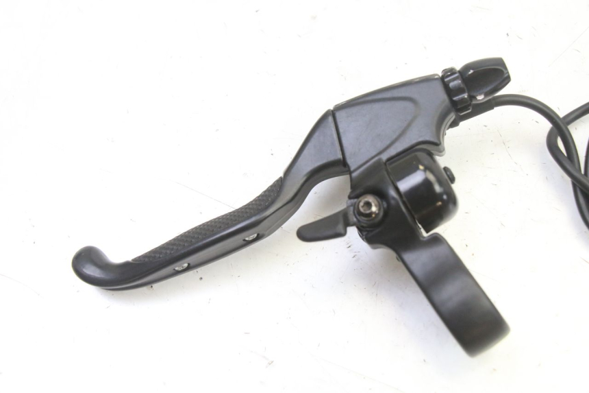 photo de LEFT BRAKE LEVER MOUNT PUNK ELECTRIC RIDER 1