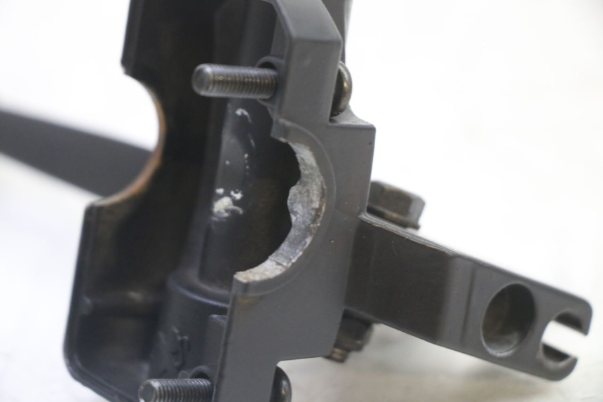 photo de LEFT BRAKE LEVER MOUNT PEUGEOT STREETZONE I 2T 50 (2018 - 2020)