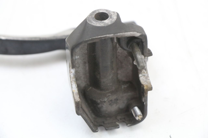 photo de LEFT BRAKE LEVER MOUNT PEUGEOT VIVACITY NEW 4T 50 (2008 - 2017)