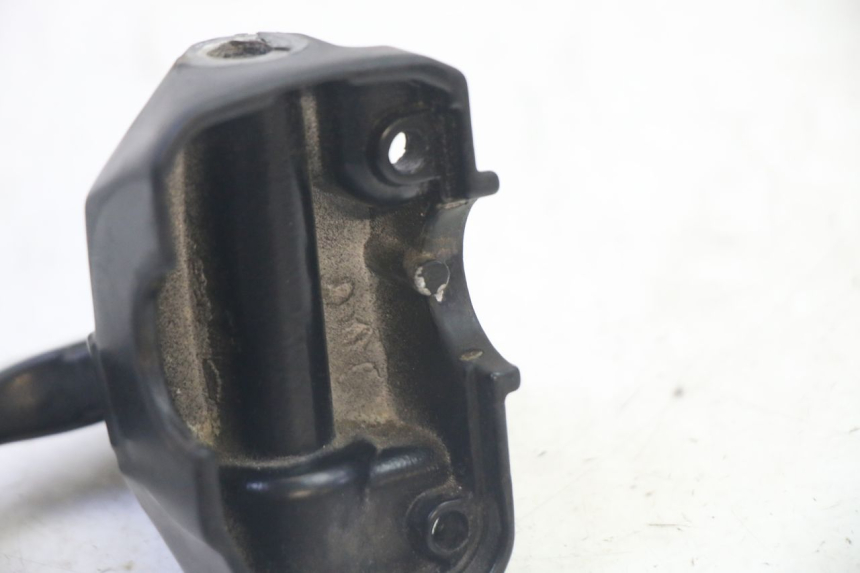 photo de LEFT BRAKE LEVER MOUNT PEUGEOT VIVACITY NEW 4T 50 (2008 - 2017)