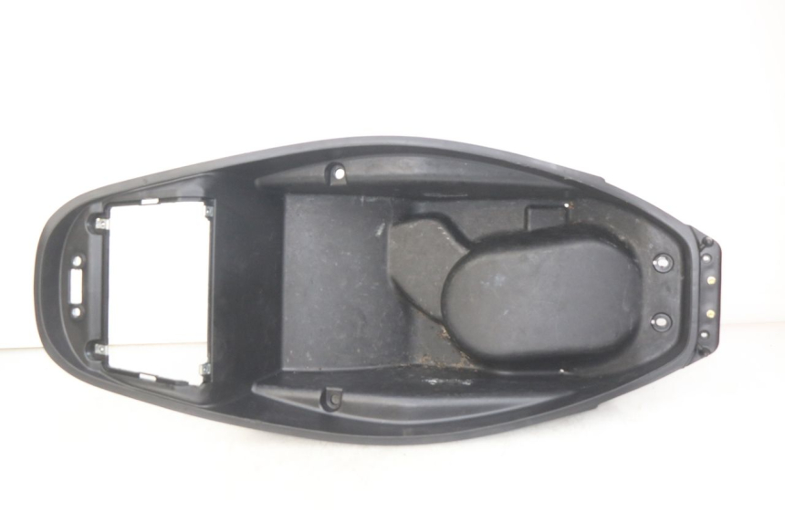 photo de SEAT STORAGE BOX KYMCO AGILITY 16+ 4T 50 (2018 - 2023)