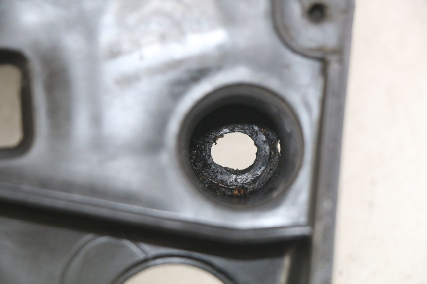 photo de UNDERSEAT STORAGE MBK BOOSTER NEXT GENERATION 50 (1995 - 1998)