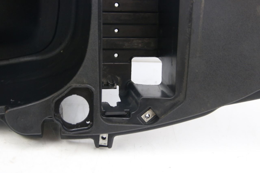 photo de SEAT STORAGE BOX DERBI BOULEVARD 50 (2009 - 2006)