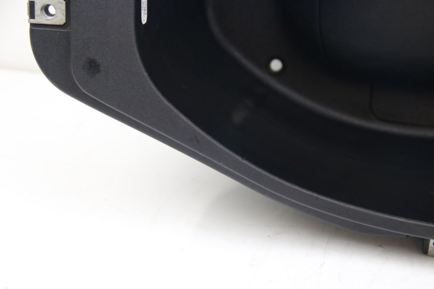 photo de SEAT STORAGE BOX DERBI BOULEVARD 50 (2009 - 2006)