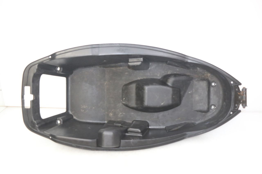 photo de SEAT STORAGE BOX PEUGEOT CITYSTAR 2T 50 (2018 - 2021)