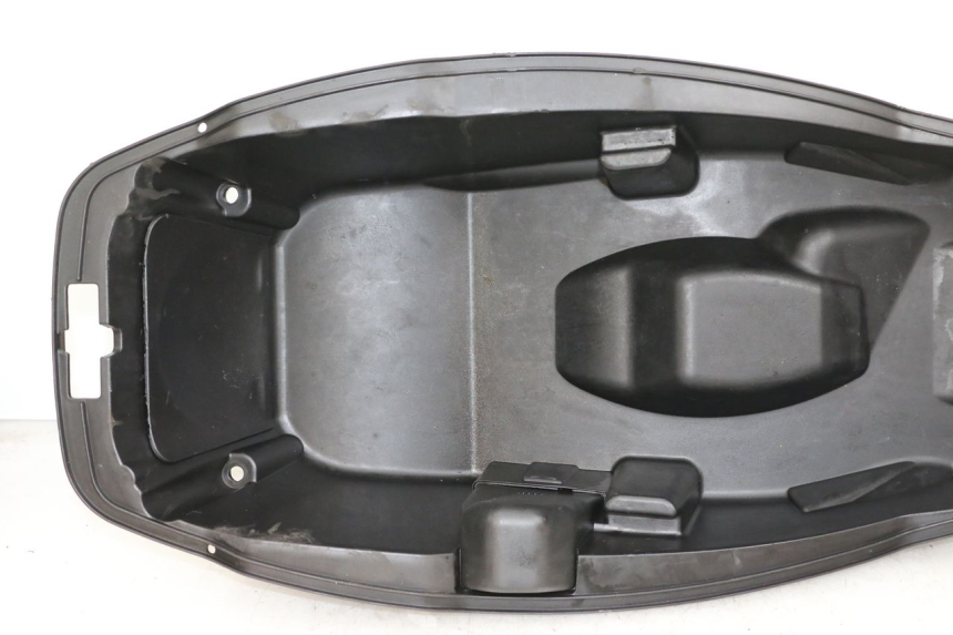 photo de SEAT STORAGE BOX PEUGEOT CITYSTAR 50 (2013 - 2017)