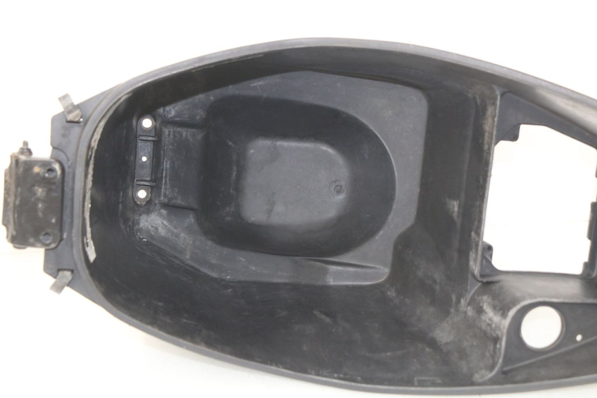 photo de UNDERSEAT STORAGE SYM DD 50 (2005 - 2011)