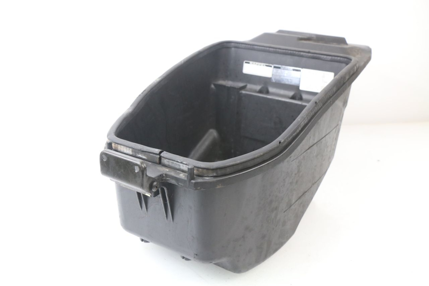 photo de UNDERSEAT STORAGE SYM FIDDLE 125 (2008 - 2010)