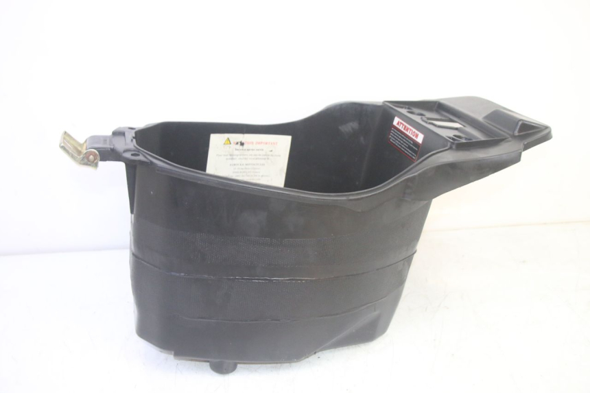 photo de UNDERSEAT STORAGE EUROCKA GTR 50 (2018 - 2021) - Zoom on usage condition