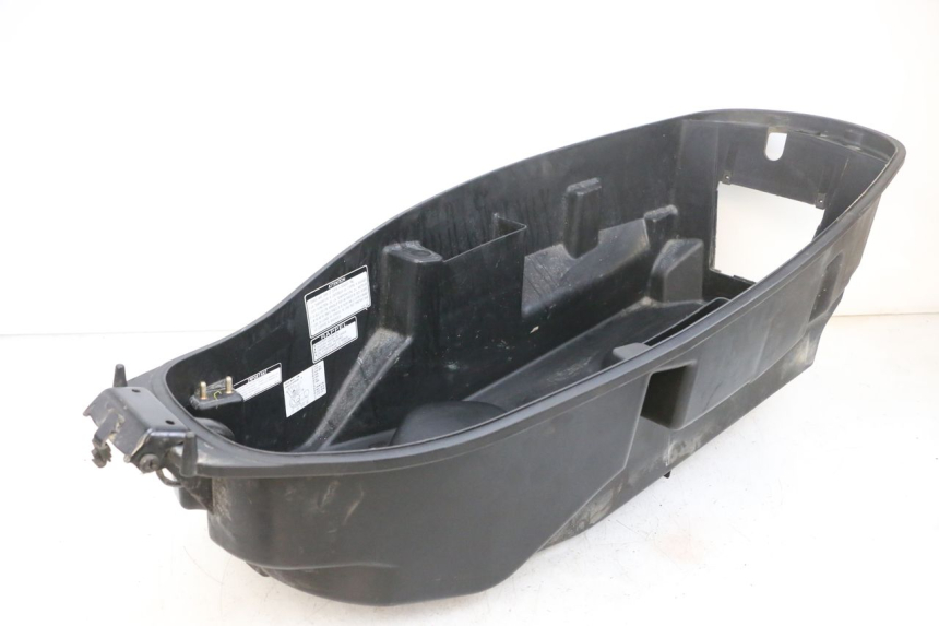 photo de UNDERSEAT STORAGE SYM GTS EVO 125 (2009 - 2013) - Main view