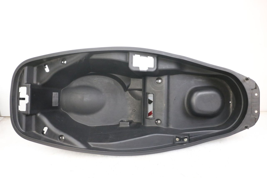 photo de UNDERSEAT STORAGE KYMCO DINK STREET 125 (2009 - 2014)