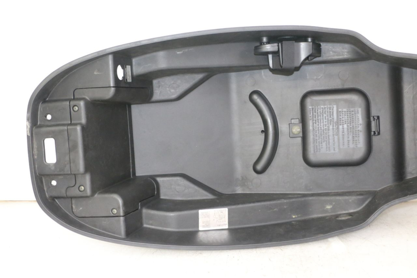 photo de UNDERSEAT STORAGE KYMCO GRAND DINK 125 (2008 - 2014)